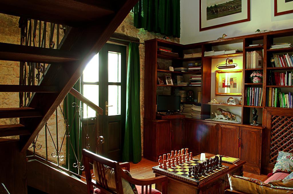 B&B Casa Medievale Del Mugnaio Strassoldo Ruang foto